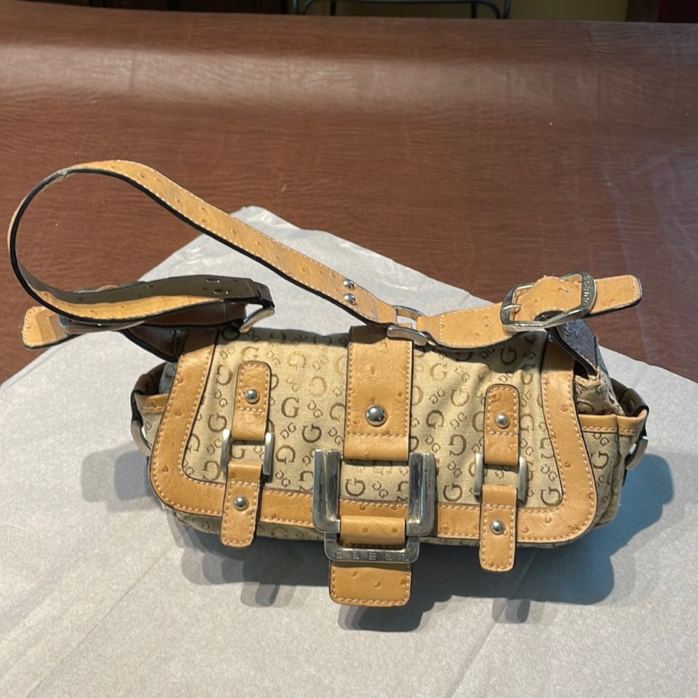 GUESS handbag purse signature logo bag